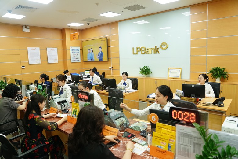 LPBank báo lợi nhuận 7.039 tỷ đồng năm 2023.