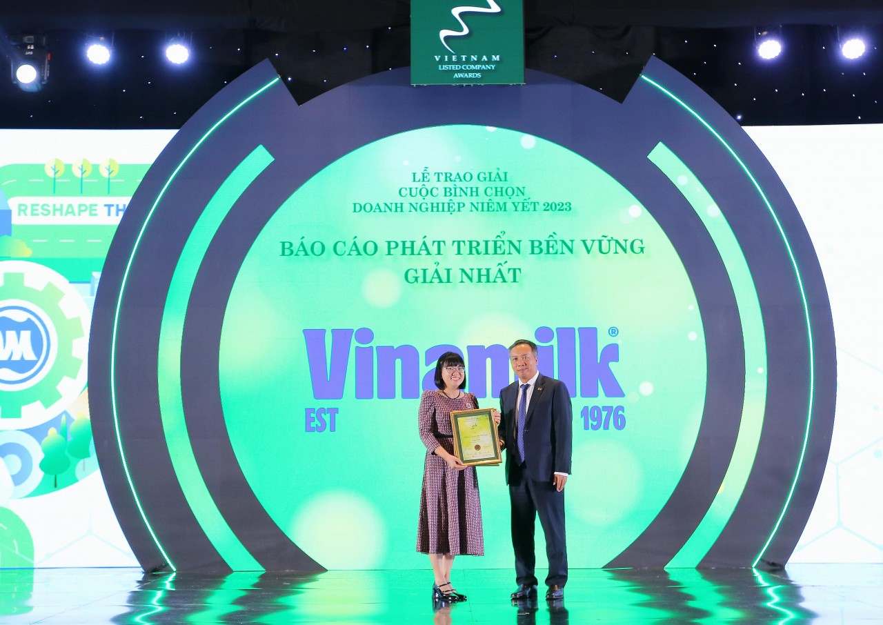 Vinamilk “bội thu” giải thưởng phát triển bền vững