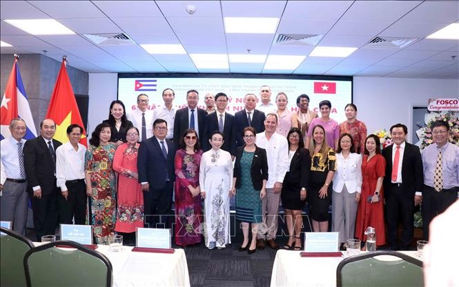 buổi họp mặt kỷ niệm 65 năm Quốc khánh Cộng hòa Cuba tại thành phố Hồ Chí Minh. (Ảnh: TTXVN)