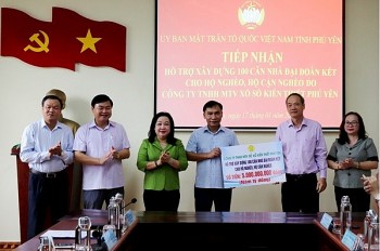 Phú Yên tiếp nhận hỗ trợ xây dựng 100 căn nhà Đại đoàn kết và 2.000 suất quà Tết - Xuân Giáp Thìn