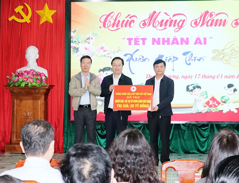 Hơn 107 tỷ đồng đăng ký ủng hộ cho Chương trình “Tết vì người nghèo - Giáp Thìn năm 2024” tại Nghệ An Hơn 107 tỷ đồng đăng ký ủng hộ cho Chương trình “Tết vì người nghèo - Giáp Thìn năm 2024” tại Nghệ An