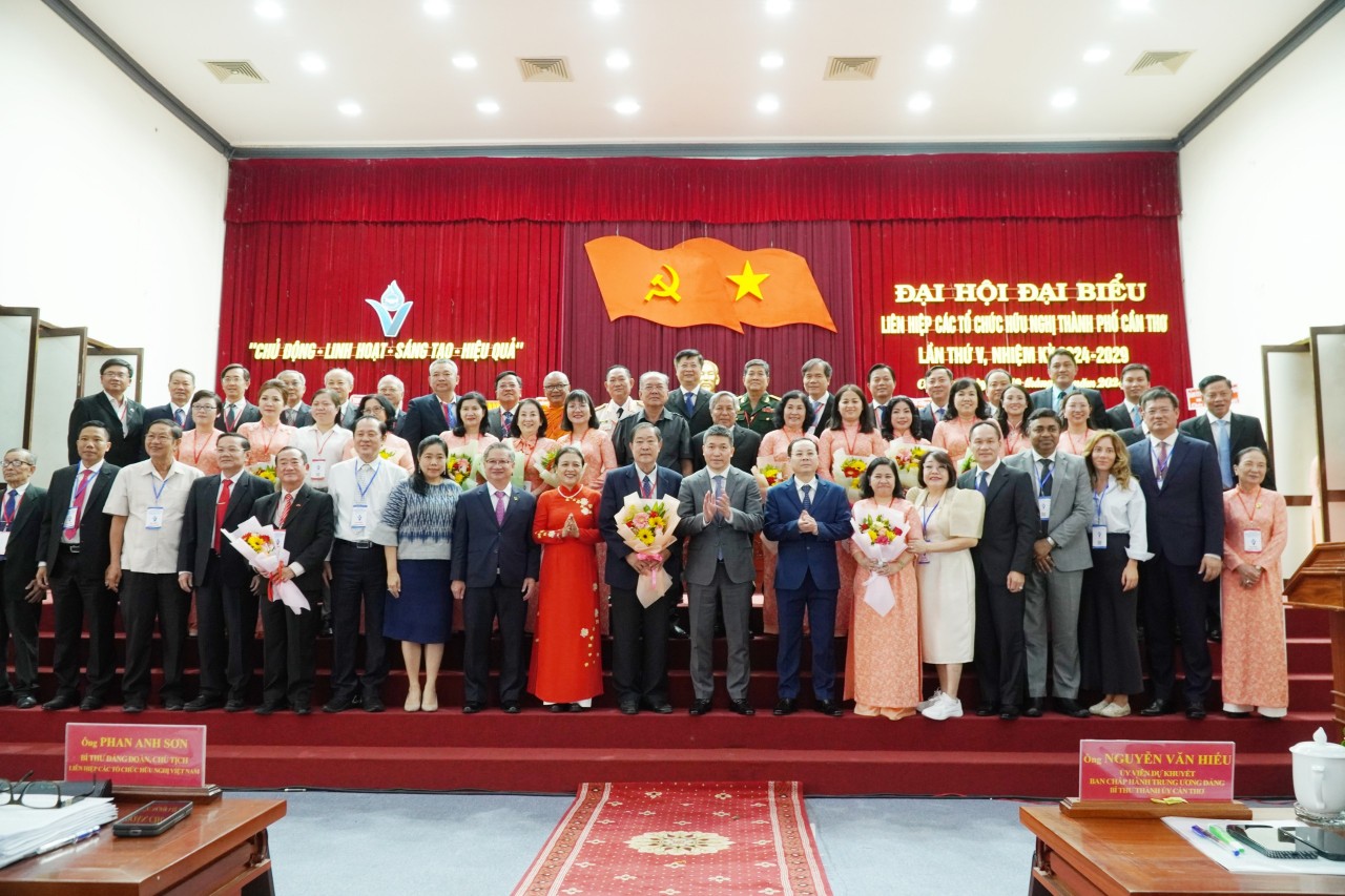­Bà Lê Thị Thanh Giang tái đắc cử Chủ tịch Liên hiệp các tổ chức hữu nghị thành phố Cần Thơ