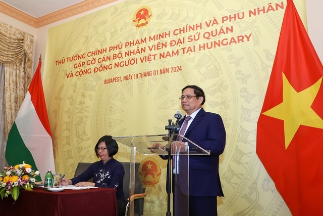 Thúc đẩy phía Hungary sớm công nhận cộng đồng người Việt Nam là dân tộc thiểu số