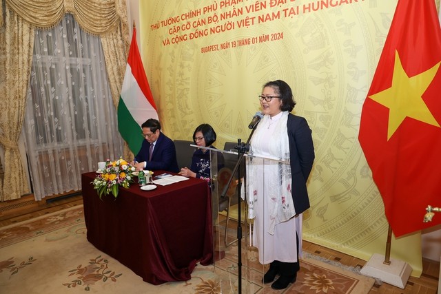 Thúc đẩy phía Hungary sớm công nhận cộng đồng người Việt Nam là dân tộc thiểu số