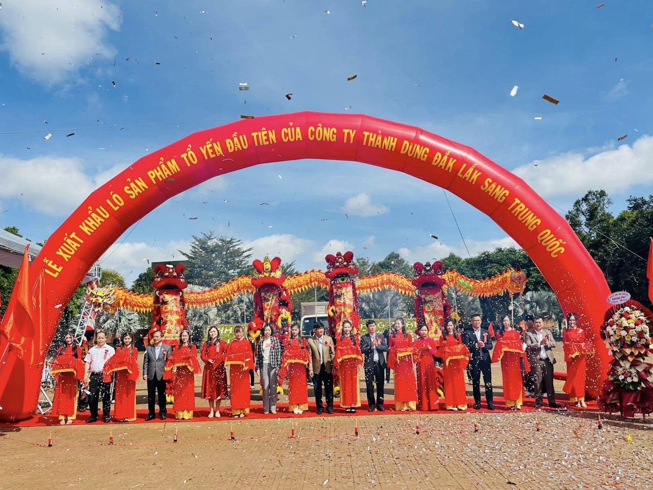 Xuất khẩu chính ngạch lô sản phẩm tổ yến đầu tiên của tỉnh Đắk Lắk sang thị trường Trung Quốc