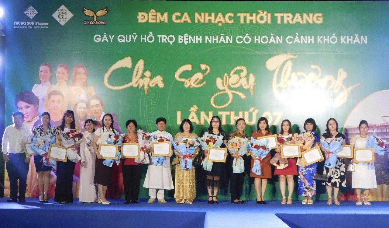 “Chia sẻ yêu thương” gây quỹ hỗ trợ bệnh nhân có hoàn cảnh khó khăn tại Cần Thơ
