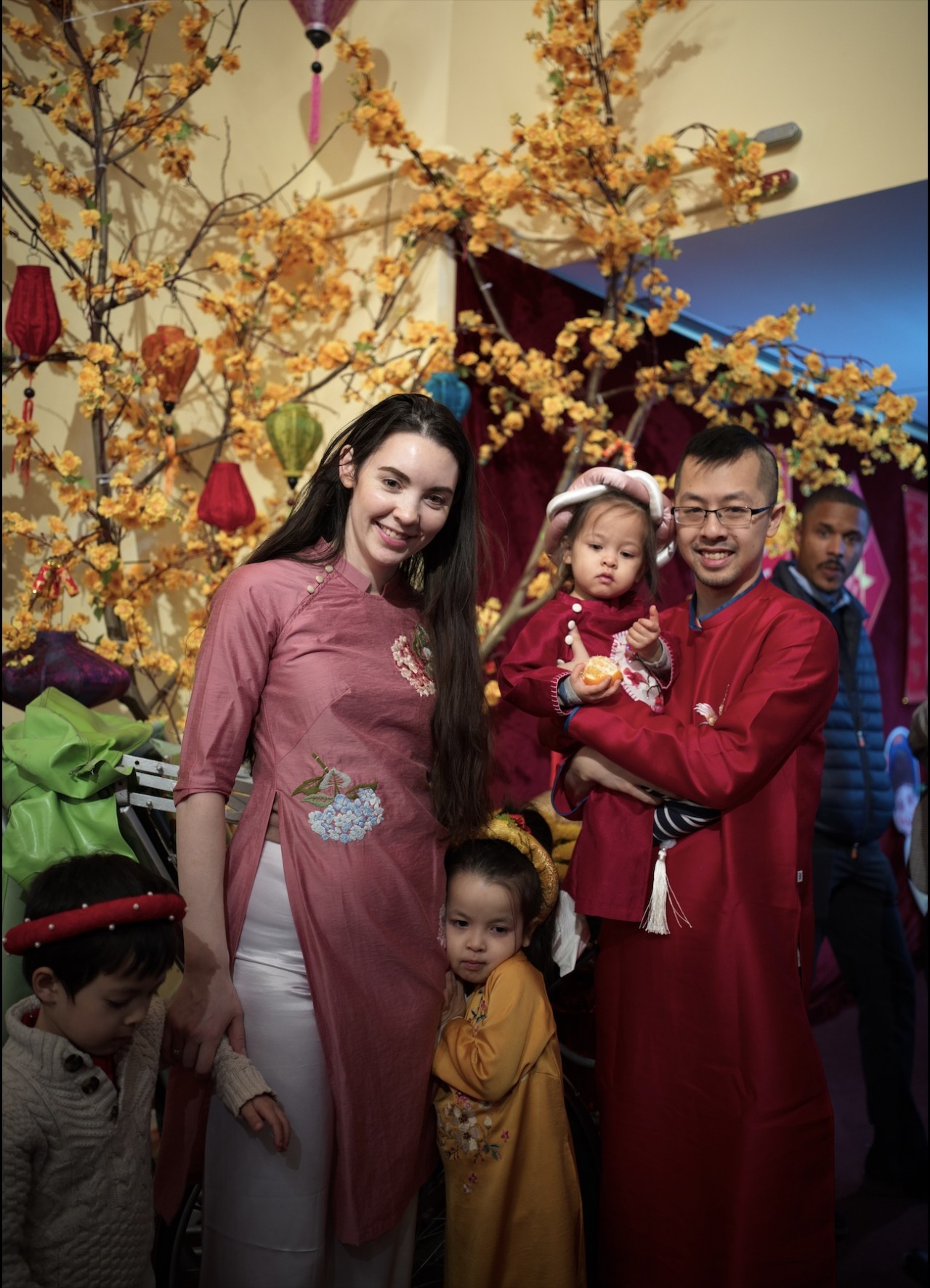 Xuân Quê hương ấm lòng người Việt xa xứ ở Tây Ban Nha và Hoa Kỳ
