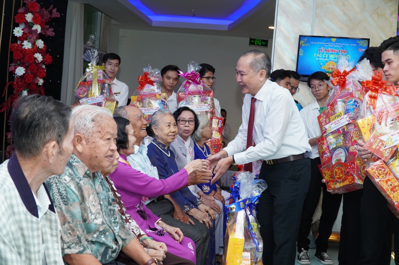 Hội đồng hương Bạc Liêu - Cà Mau huy động trên 5,5 tỷ đồng hướng về quê hương