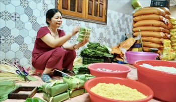 Giữ gìn nét đẹp của Tết Việt