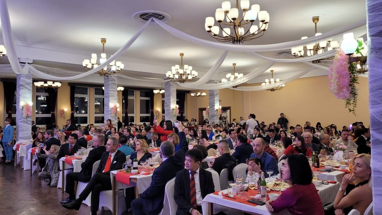 Phong phú hoạt động đón Xuân của người Việt tại Brunei Darussalam, Slovakia, Phần Lan