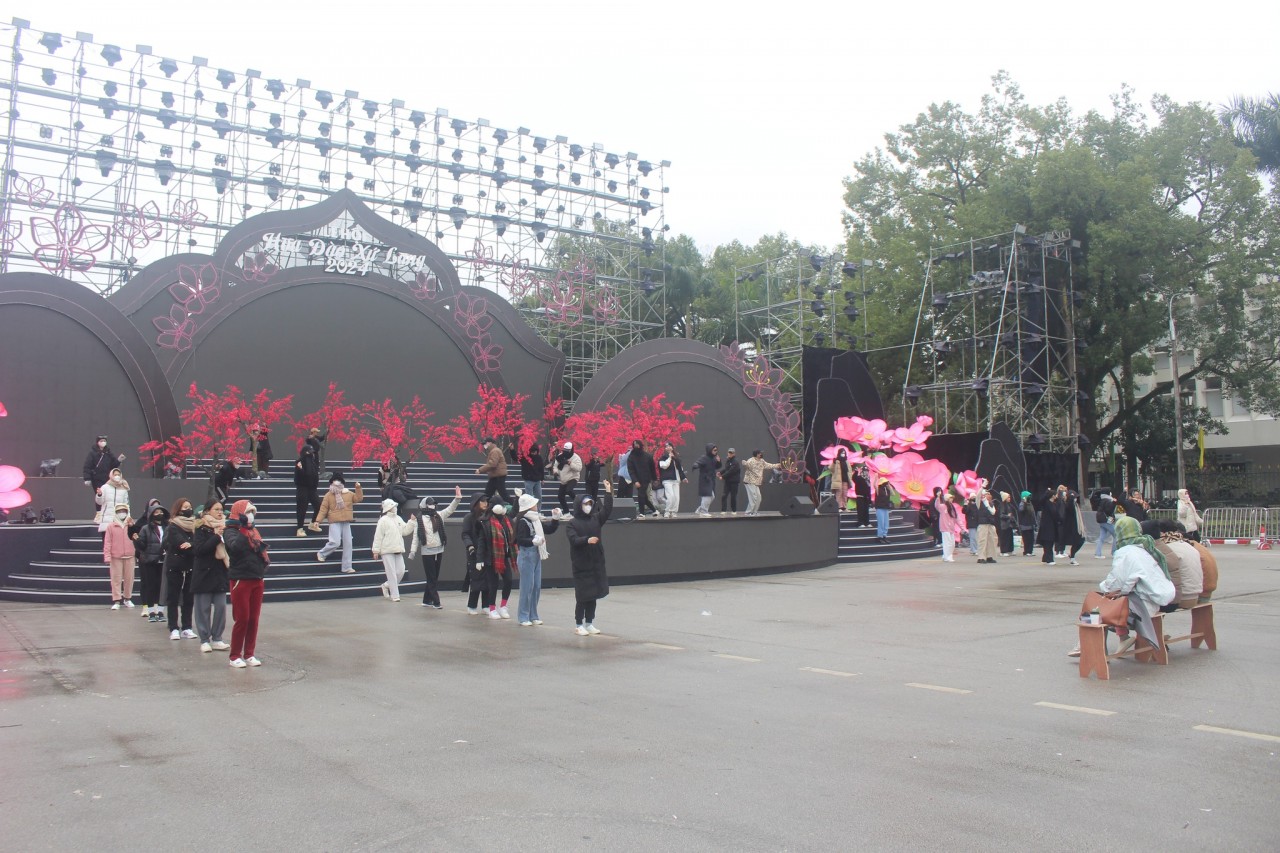 Trải nghiệm không gian văn hóa tại lễ hội hoa đào xứ Lạng 202