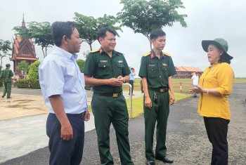 Chung dòng Mekong, thắm tình hữu nghị