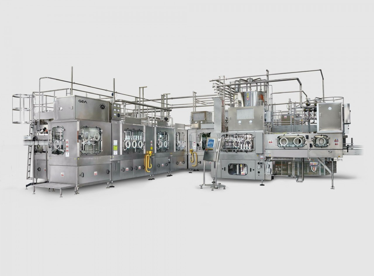 Buồng chiết lạnh vô trùng trong dây chuyền công nghệ Aseptic.