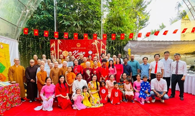 Cộng đồng tham dự chương trình Xuân quê hương ở 