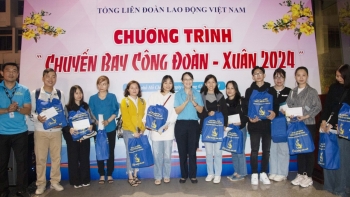 am ap chuyen bay cong doan xuan 2024 dua cong nhan ve que don tet giap thin
