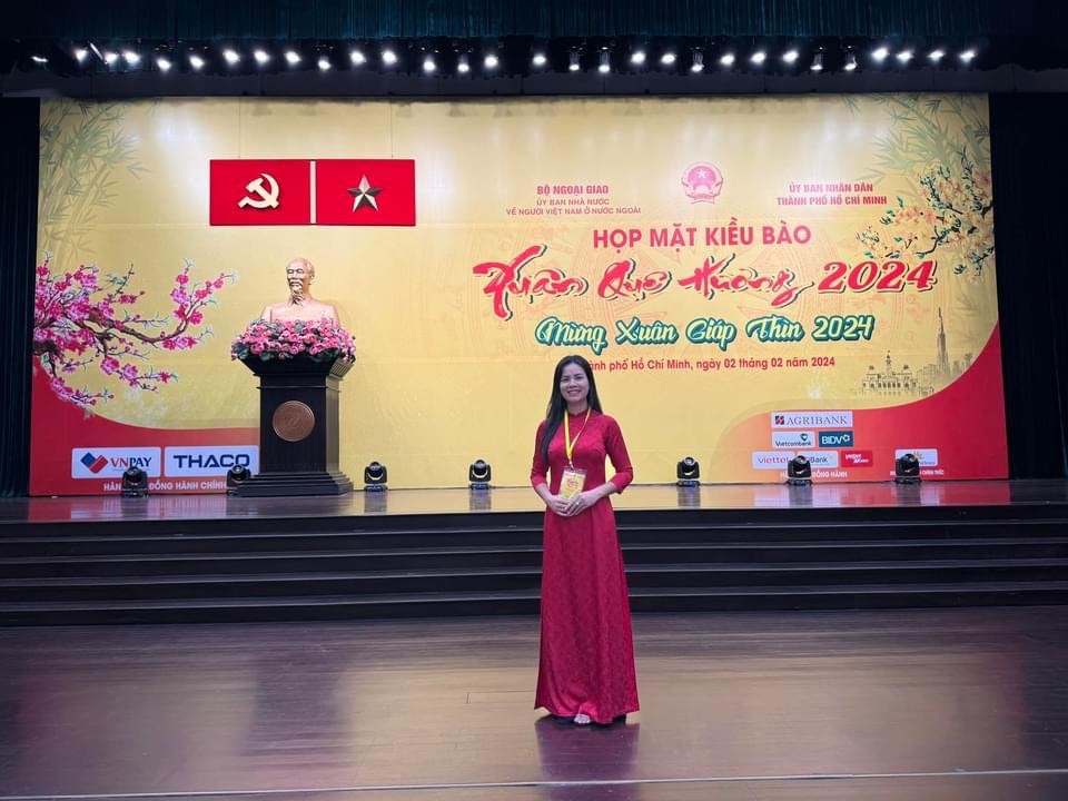 Ở trời Tây nhớ Tết quê nhà