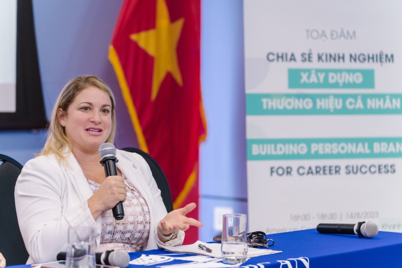 Làm gì ngày mai?