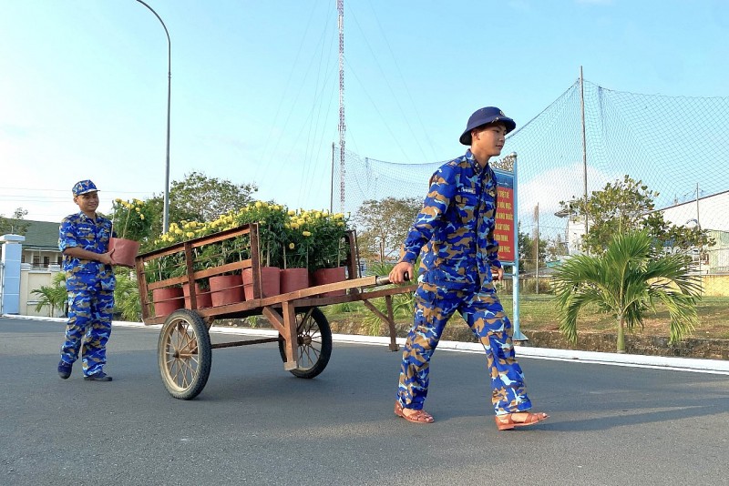 Vui xuân, đón Tết, sẵn sàng chiến đấu cao Vui xuân, đón Tết, sẵn sàng chiến đấu cao