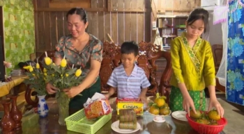 Người Lào đón tết Việt tại Đắk Lắk