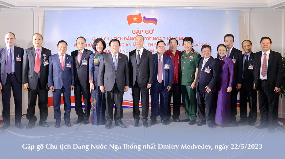 Người nước ngoài đầu tiên tôi gặp khi còn bé chính là người Việt Nam