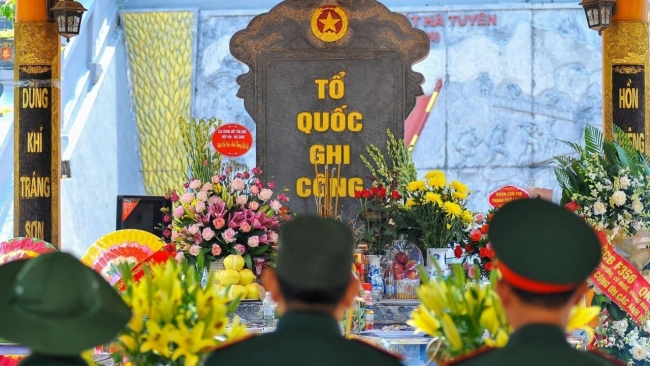Bản hùng ca bất diệt