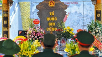Bản hùng ca bất diệt