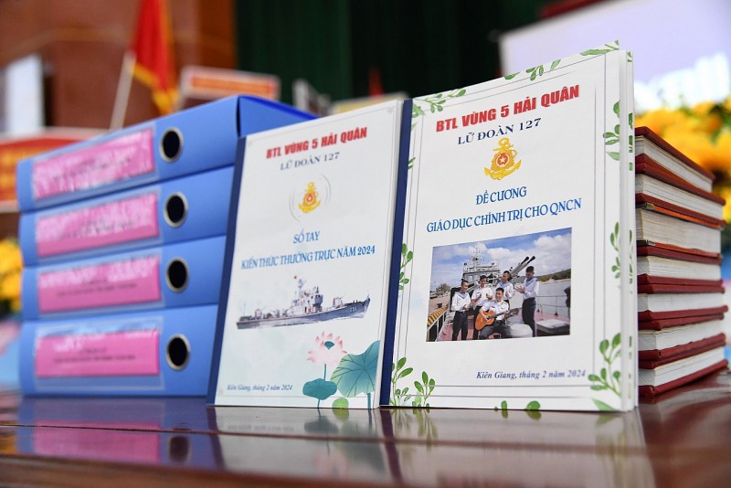 Vùng 5 Hải quân: Tạo diễn đàn chia sẻ sáng kiến nâng cao chất lượng công tác giáo dục chính trị tư tưởng