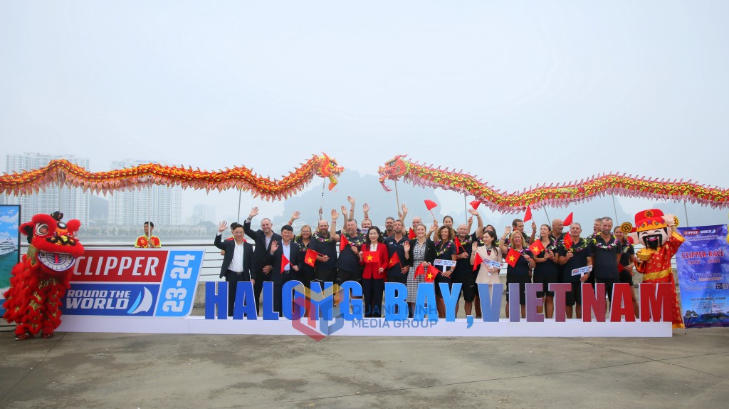 11 đội đua thuyền buồm vòng quanh thế giới mùa giải 2023-2024 đến Vịnh Hạ Long