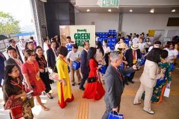 Vinamilk đồng hành cùng kiều bào trải nghiệm tuyến metro Bến Thành - Suối Tiên