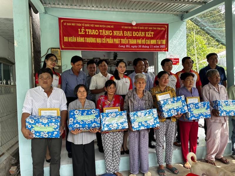 HDBank tiếp tục nối những nhịp cầu yêu thương tại miền sông nước Cửu Long