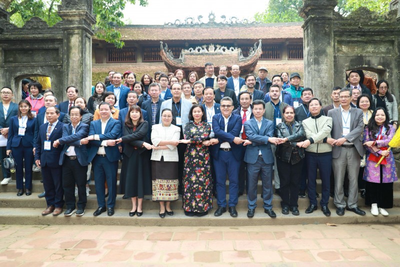 Hơn 400 đại biểu tham dự chương trình Du xuân hữu nghị 2024