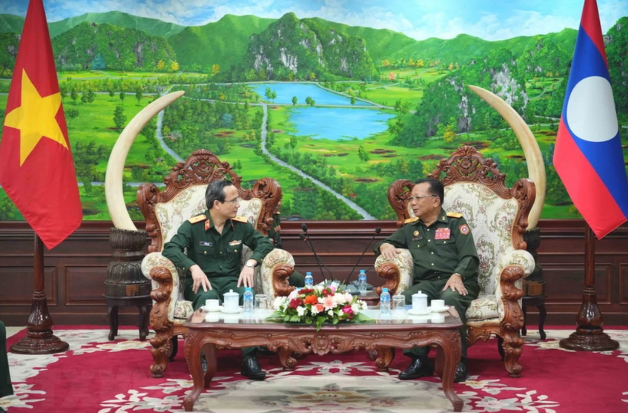 Quân y Việt Nam - Lào hợp tác nâng cao trình độ chuyên môn