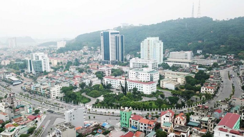 Trung tâm Phục vụ hành chính công tỉnh nằm trong quần thể khối các cơ quan hành chính của tỉnh tại phường Hồng Hà, TP Hạ Long (Ảnh: Quangninh.gov.vn)).