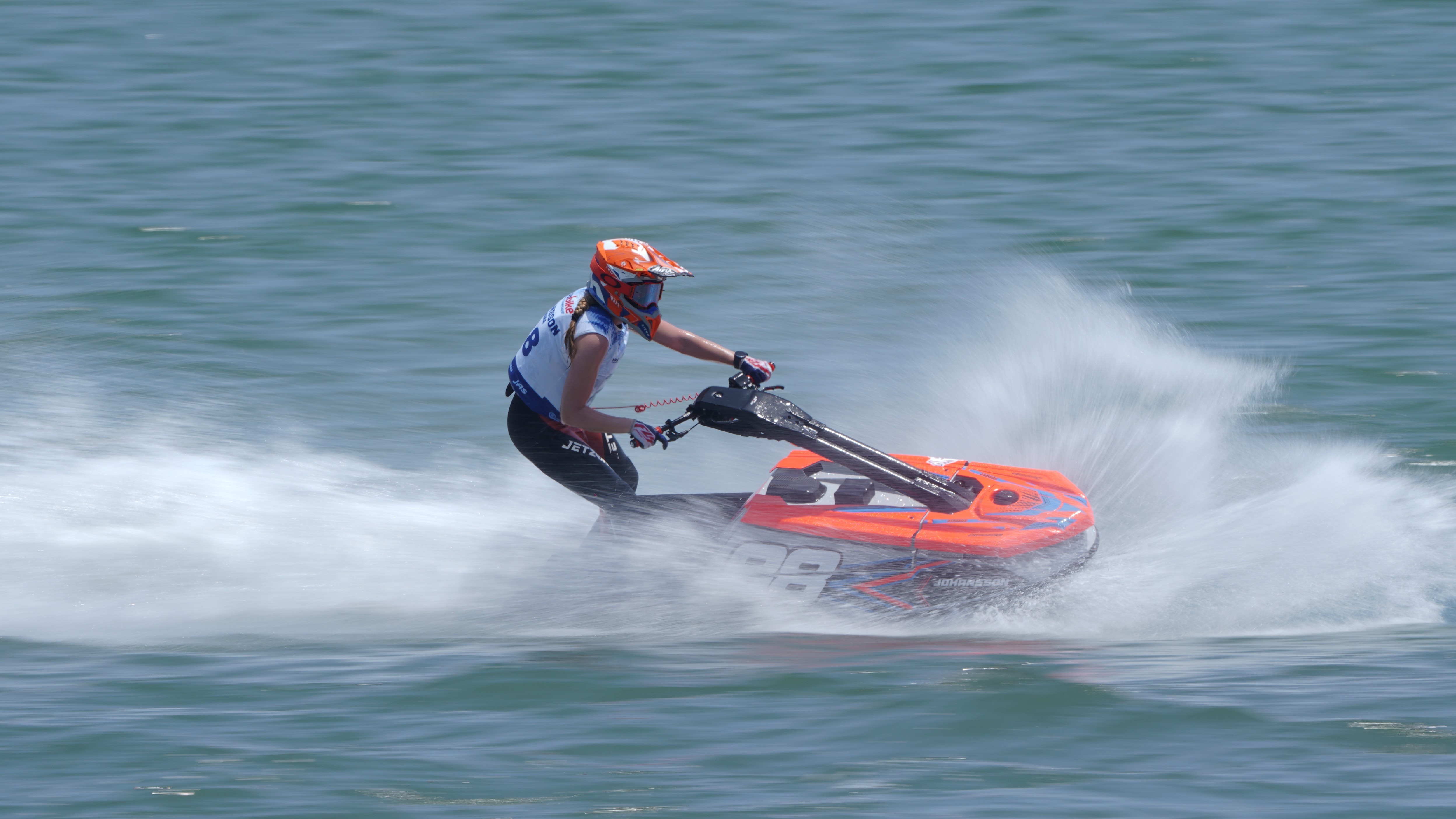 tay đua nữ tham gia vòng đua phân hạng Ski Ladies GP1. 