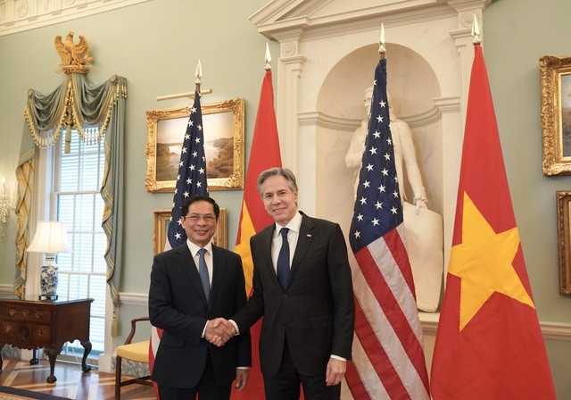 Bộ trưởng Ngoại giao Bùi Thanh Sơn và Ngoại trưởng Antony Blinken.