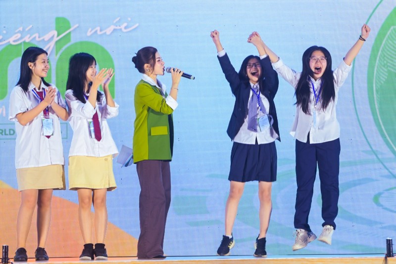 Những khoảnh khắc khó quên trong đêm chung kết cuộc thi “Tiếng nói Xanh”