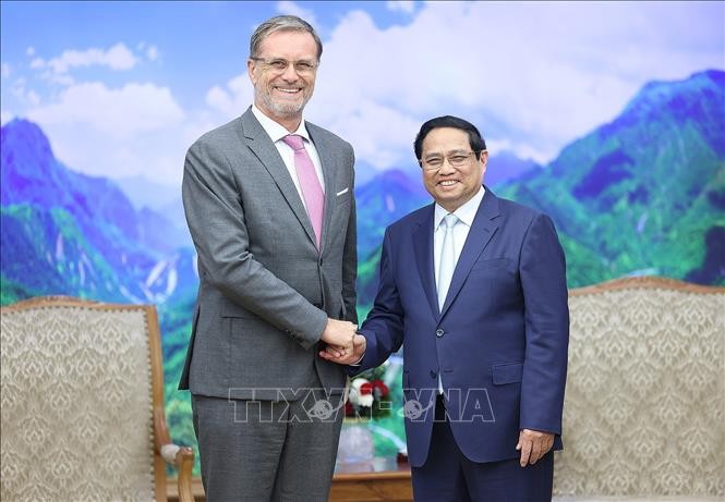 Đại sứ Pháp Olivier Brochet: sẽ nỗ lực triển khai hiệu quả ba lĩnh vực hợp tác trụ cột