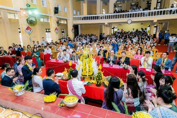 tet ban tren dat viet 2024