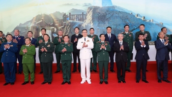 chung tay xay dung duong bien gioi viet nam trung quoc hoa binh hop tac va phat trien