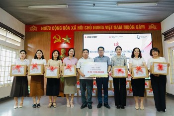 Zhishan Foundation trao tặng hơn 50 tủ sách cho các trường mầm non huyện Đakrong, Gio Linh