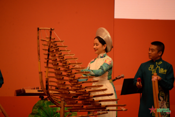 giao luu giua nhan si huu nghi viet nam va trung quoc