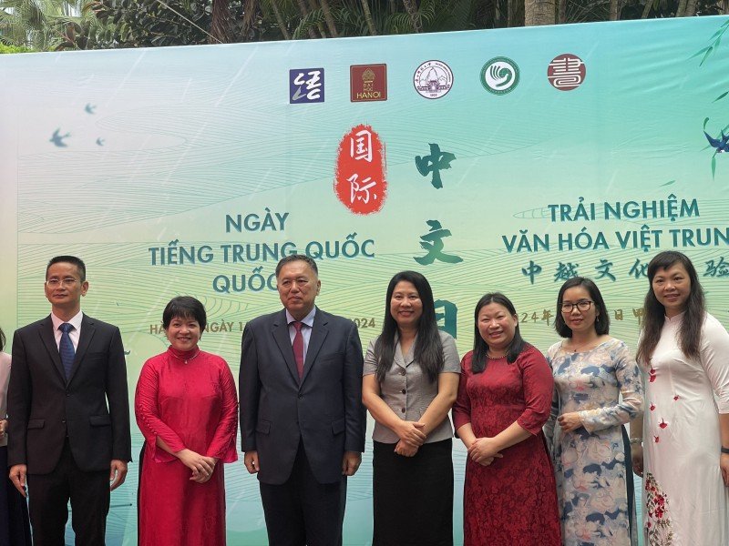Sinh viên, học sinh Việt Nam trải nghiệm văn hoá Trung Quốc