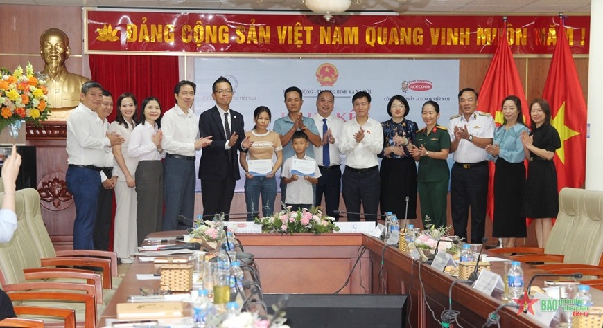 166 trẻ em khó khăn vùng ven biển được hỗ trợ qua dự án “Thả lưới ước mơ”