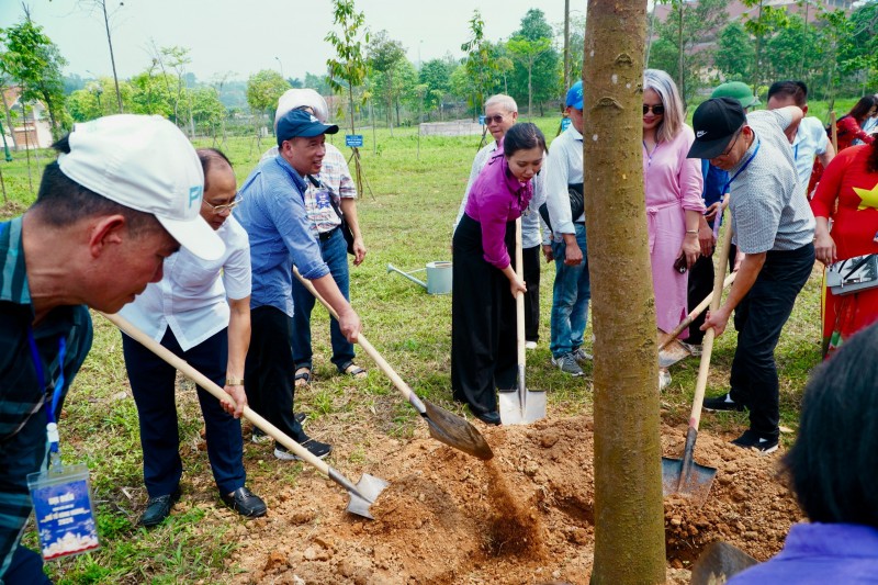 Gần 70 đại biểu kiều bào dự Giỗ Tổ Hùng Vương - Lễ hội Đền Hùng 2024
