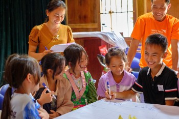 World Vision và ADH hỗ trợ đồng bào dân tộc thiểu số tỉnh Điện Biên chống chịu rủi ro thiên tai