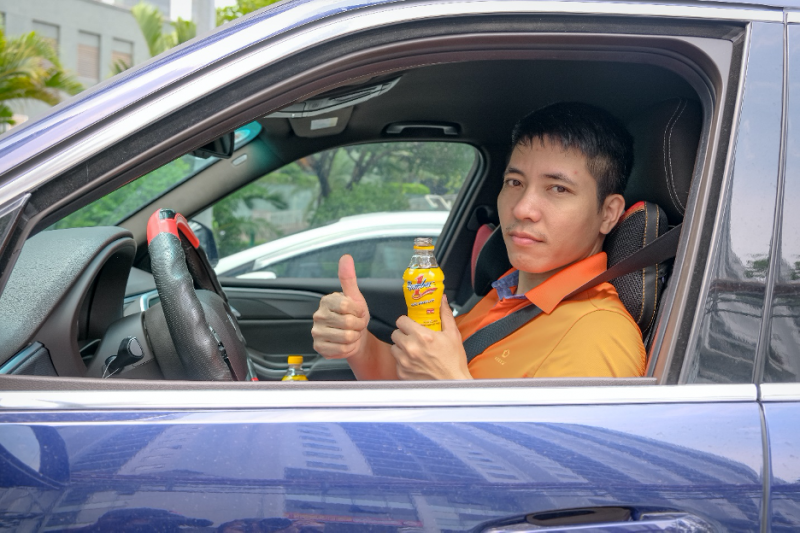 Nước tăng lực Number 1 được nhiều người lao động lựa chọn, bổ sung năng lượng hỗ trợ công việc mùa nắng nóng.