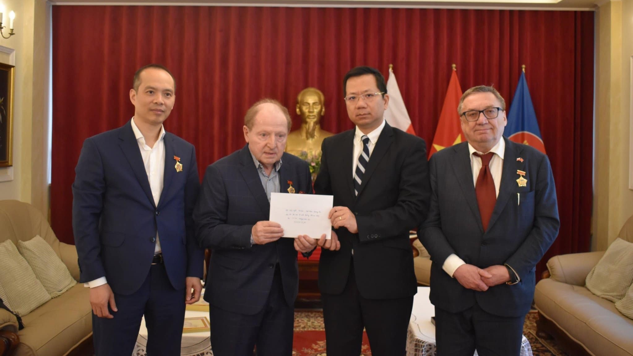 Hội hữu nghị Ba Lan - Việt Nam tương lai thăm hỏi, hỗ trợ bà con người Việt bị ảnh hưởng do vụ cháy trung tâm thương mại