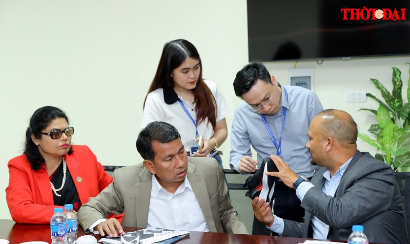Tăng cường hợp tác giữa Ủy ban Hòa bình Việt Nam và Hội đồng Hòa bình và Đoàn kết Nepal