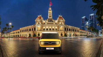 Chiếc xe “mỗi phút 7 người mua” chinh phục khách hàng đủ mọi lứa tuổi