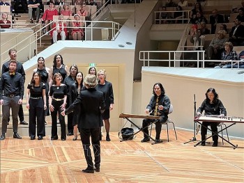 “Bèo dạt mây trôi” ngân vang tại "Thánh đường âm nhạc" Berliner Philharmonie